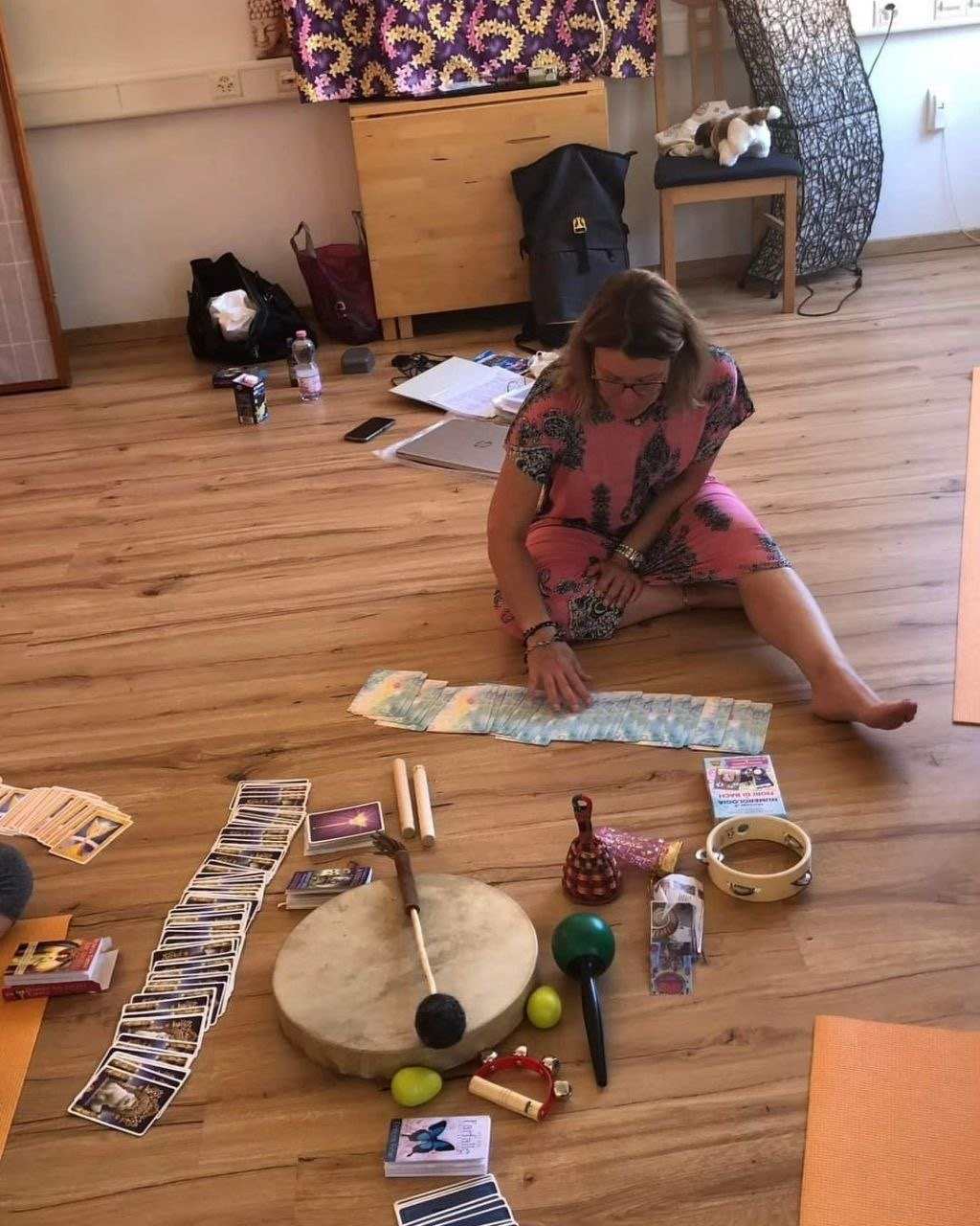 Susanna durante un corso di comunicazione animale
